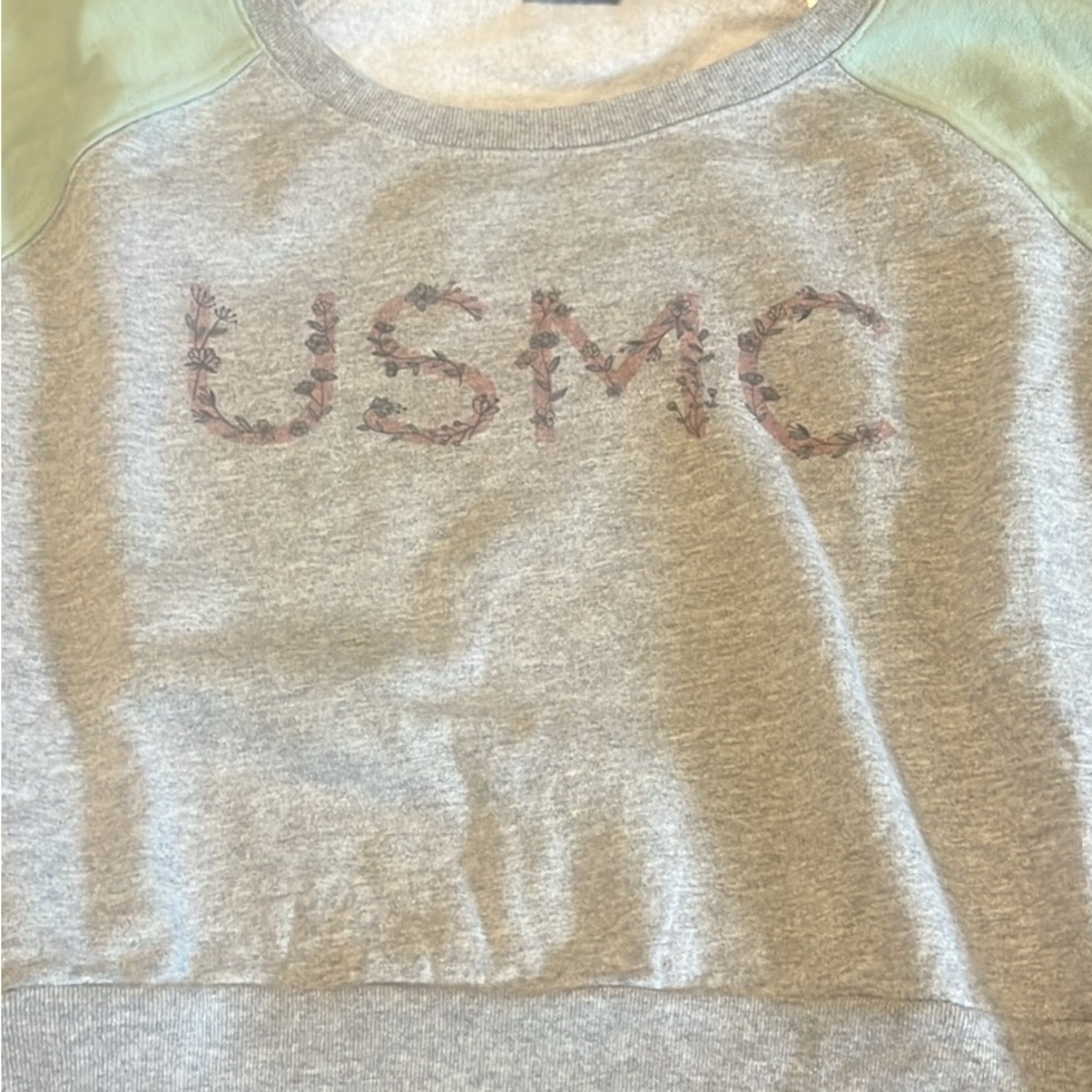 MV Sport Gray Sweatshirt